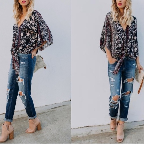 LAST ONE!🌟HOST PICK🌟Destroyed boyfriend jeans - Picture 4 of 8